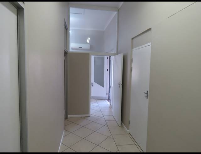 52M² OFFICE TO LET IN AUDAS ESTATE